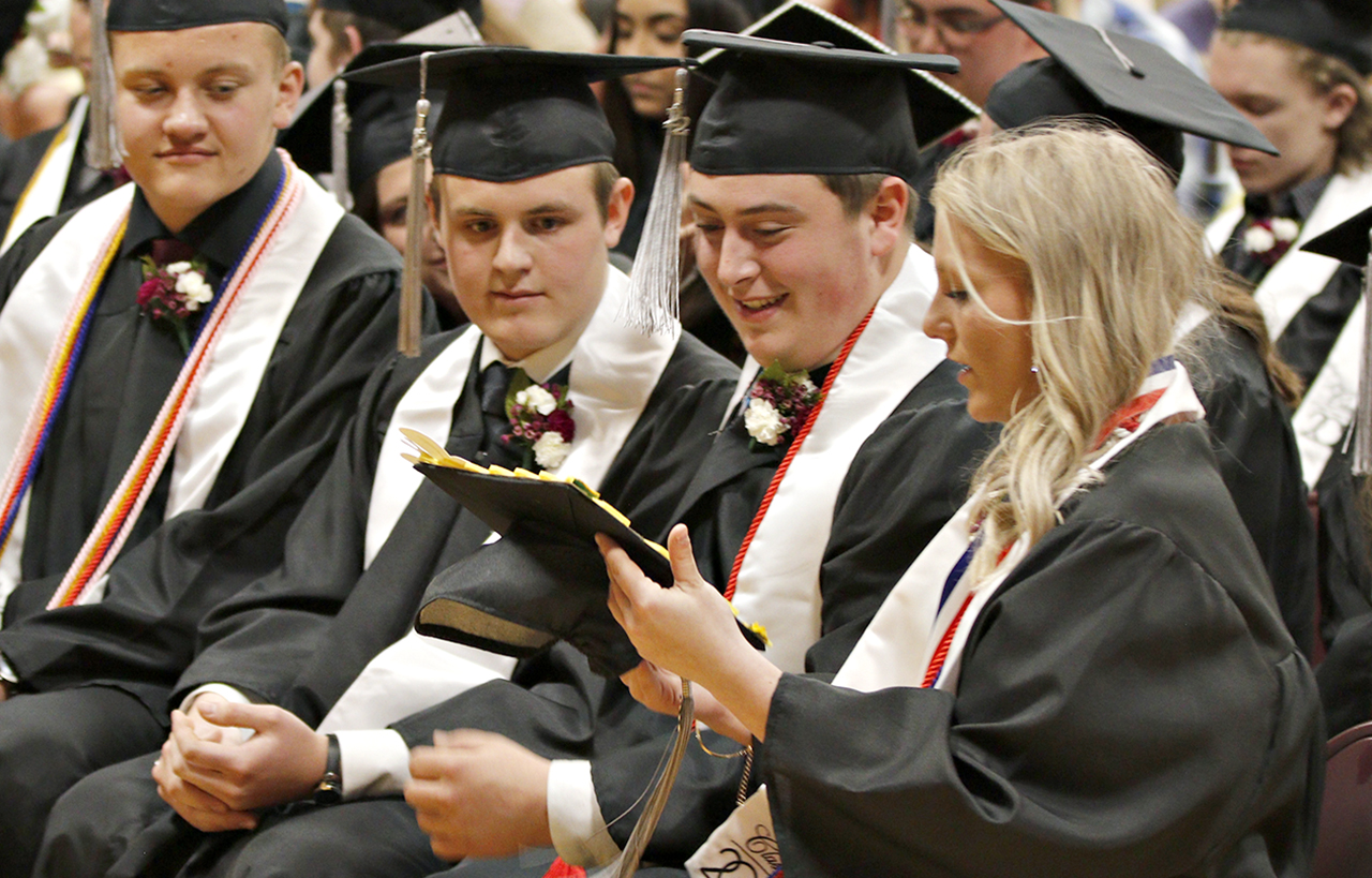 Graduates showing mortar board decoration