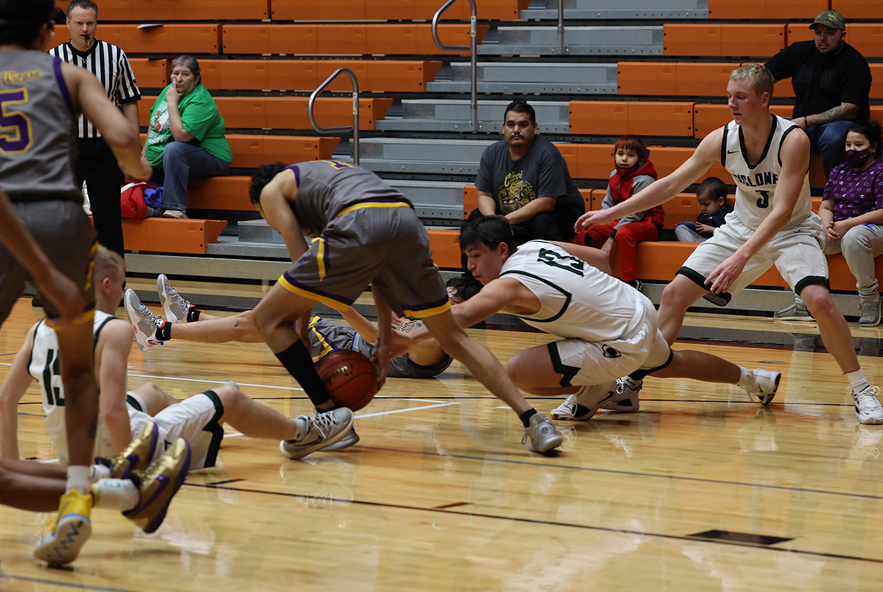 boys basketball at Huron