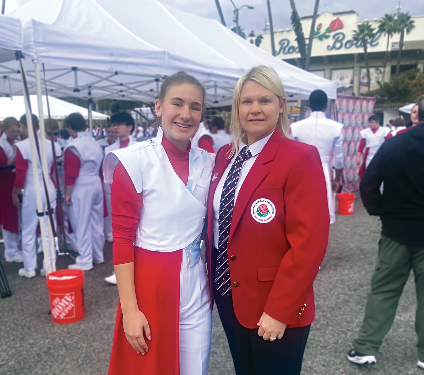 Nelson, Schmidt take part in Tournament of Roses Parade